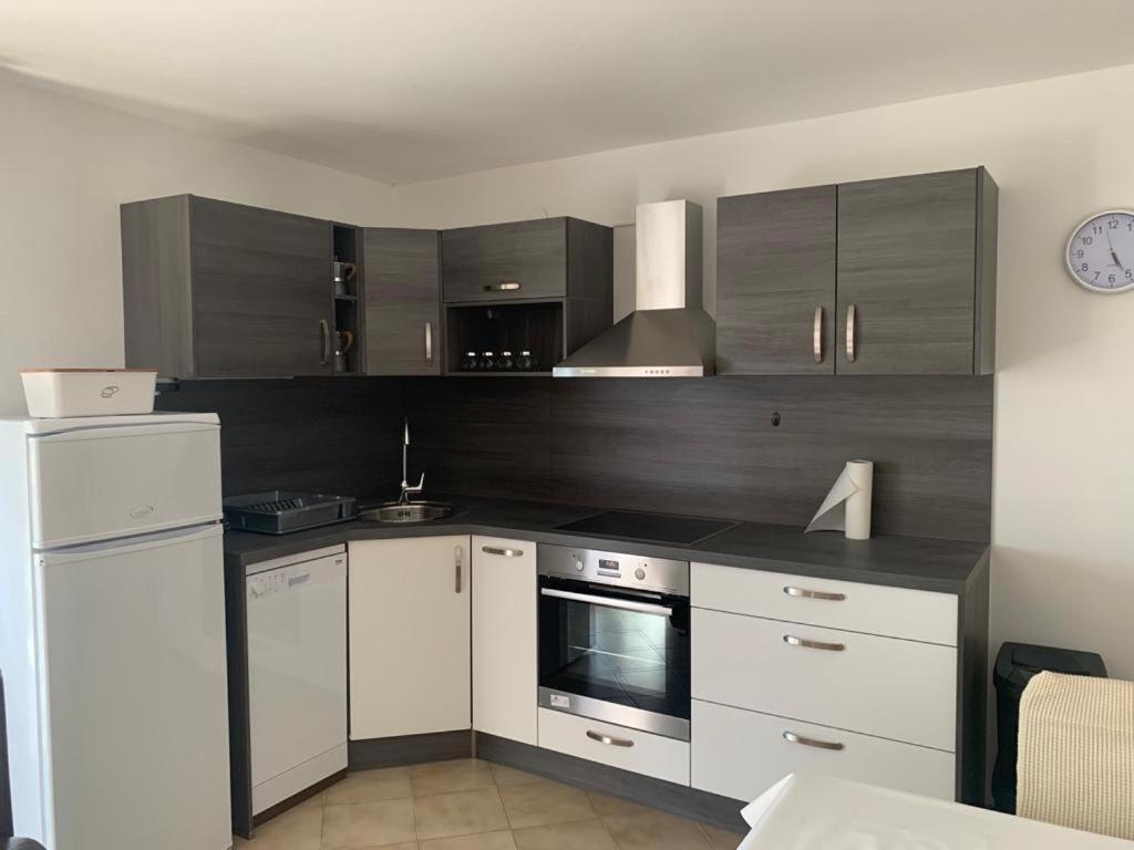 Apartman Dalija Vinkuran Exterior photo